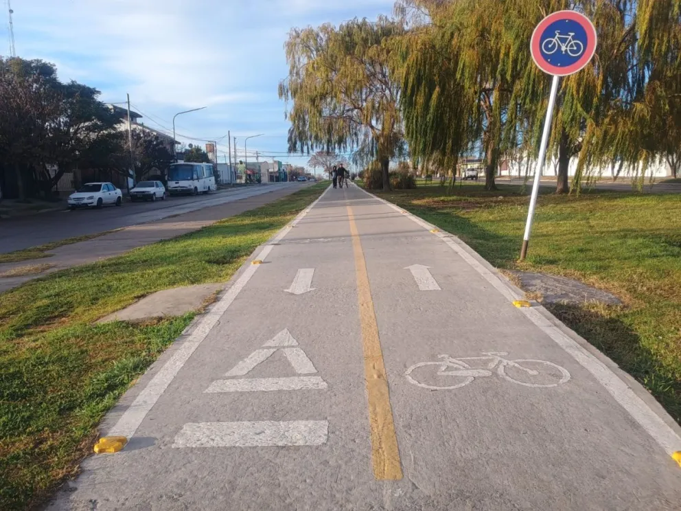 Anduvo con su auto arriba de la bicisenda del boulevard Sussini.