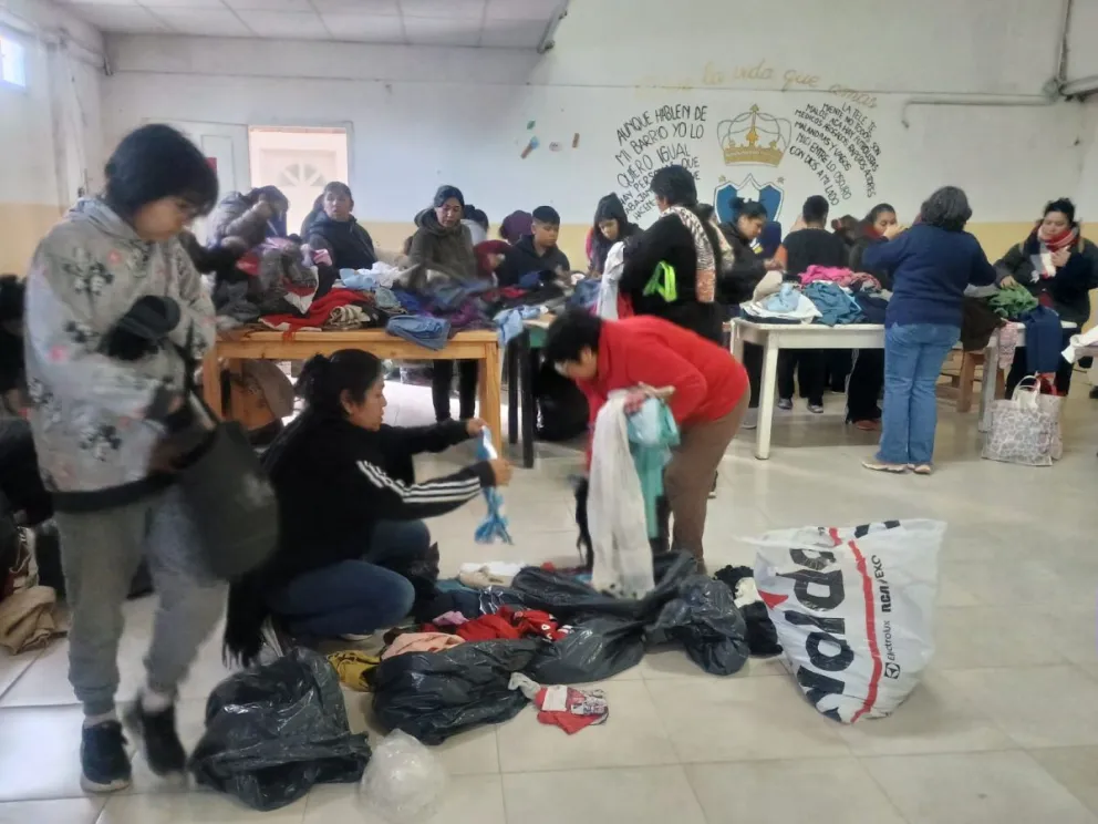 La Capilla del Loteo Silva se tiñó de solidaridad. Fotos Vanesa Schwemmler para NoticiasNet.