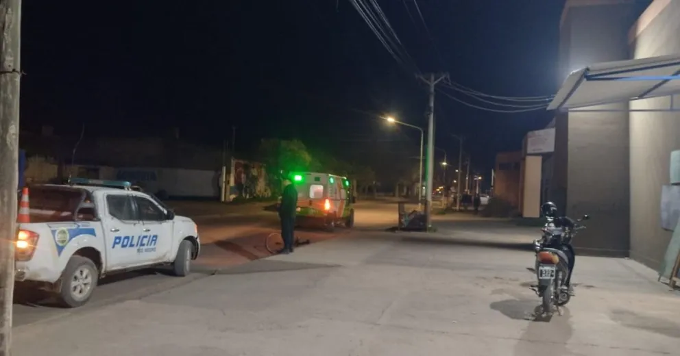 Una moto y una bicicleta protagonizaron un siniestro sobre calle 20 del barrio Lavalle.