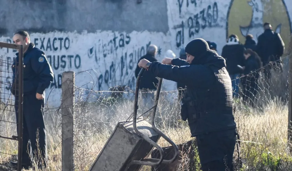 Trabajaron bomberos. Fotos Vanesa Schwemmler para NoticiasNet.
