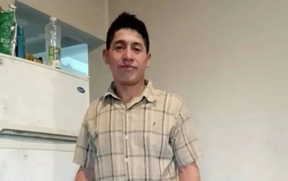 Final feliz para el hombre que era buscado por su familia, en Viedma. Foto Facebook. 