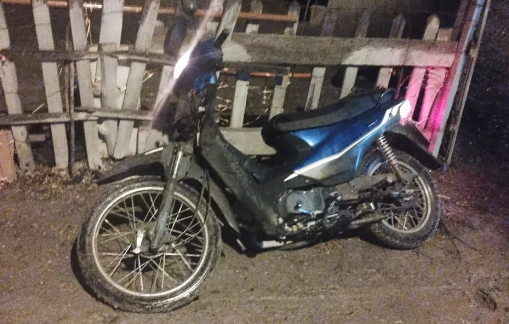 La moto fue recuperada en el barrio conocido como Loteo Silva. 