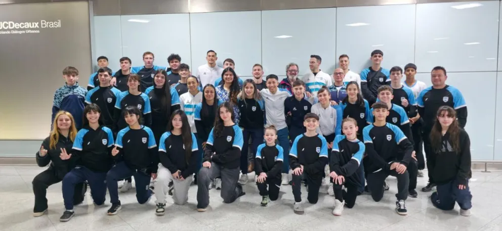 Juana Cader con la Selección Argentina de Karate.