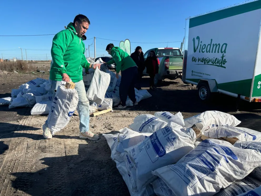 Nutrida asistencia por parte del Ejecutivo local. 