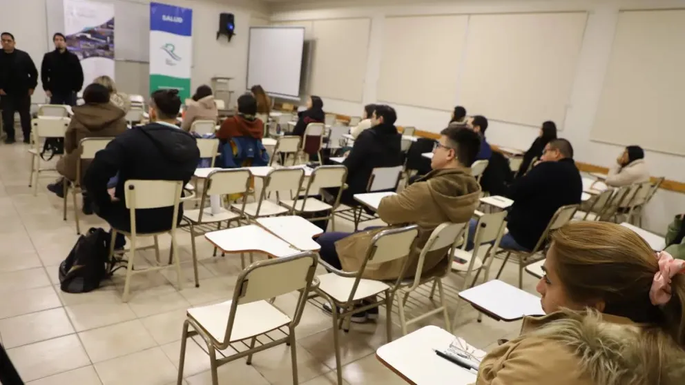 60 profesionales de la salud rindieron este martes en Río Negro.