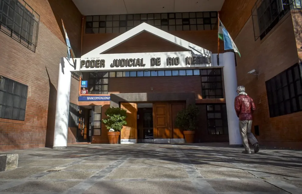 La Justicia falló a favor del padre de las niñas en esta disputa familiar. 