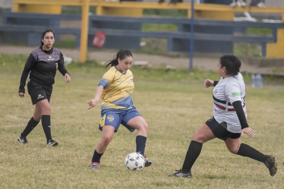 Peña Azul y Oro y su pase a la final. Fotos Daniel Idiarte para NoticiasNet.