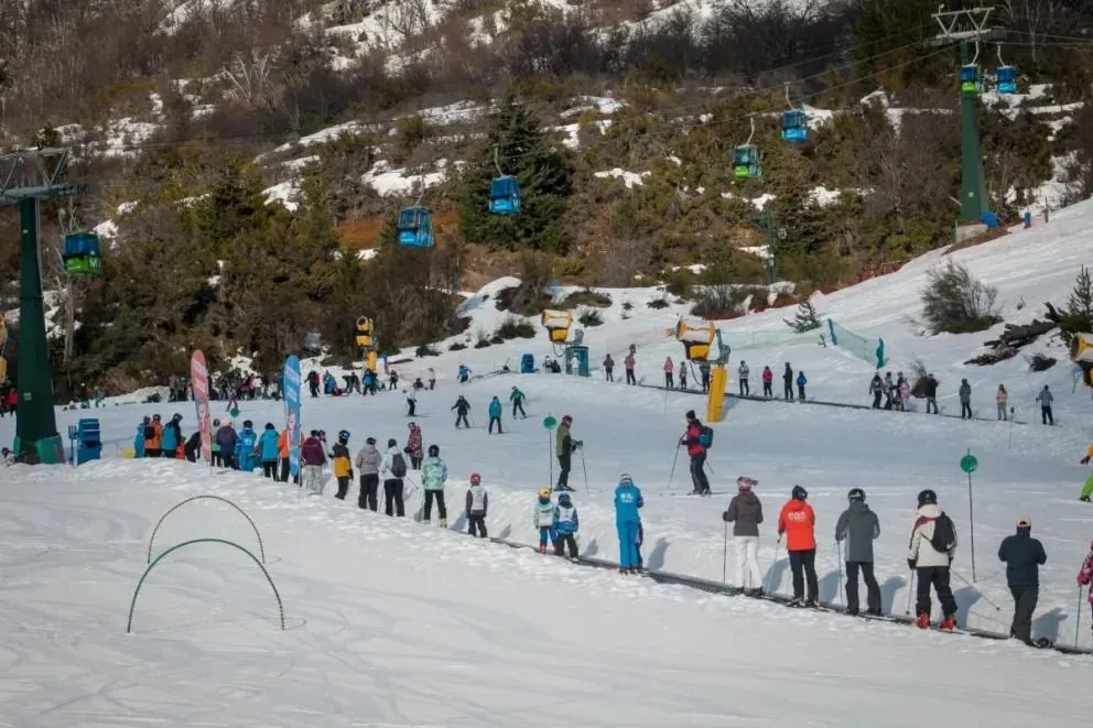 Arrancó la temporada en centros invernales de la cordillera 