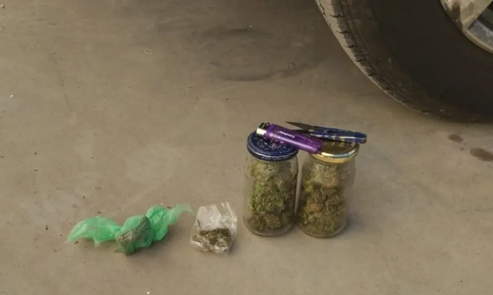 Los elementos incautados por el personal policial. 