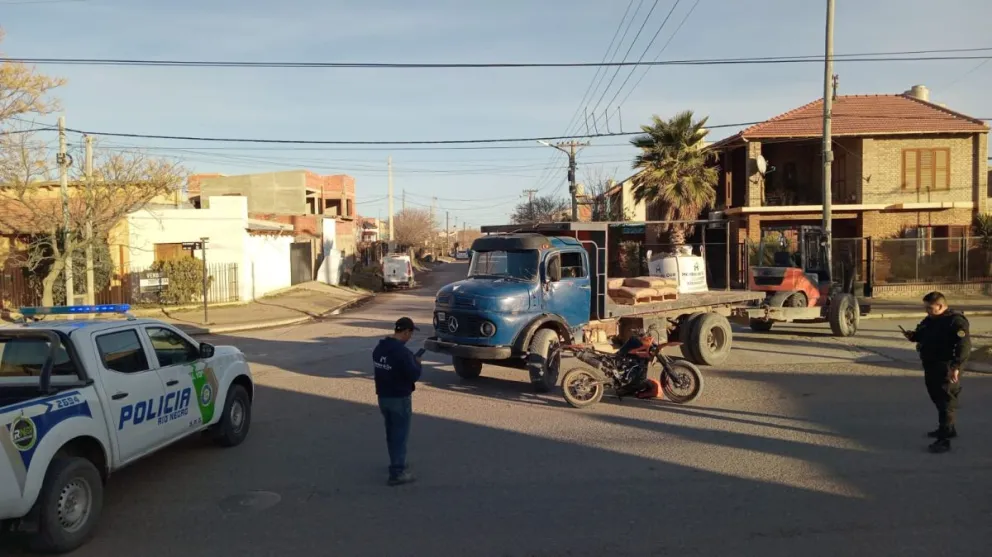 Así quedaron los vehículos accidentados. Foto Gentileza Informativo Hoy. 