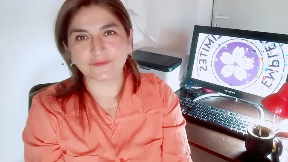 Carina Bontorno, creadora de la comunidad digital que funciona en Facebook e Instagram.