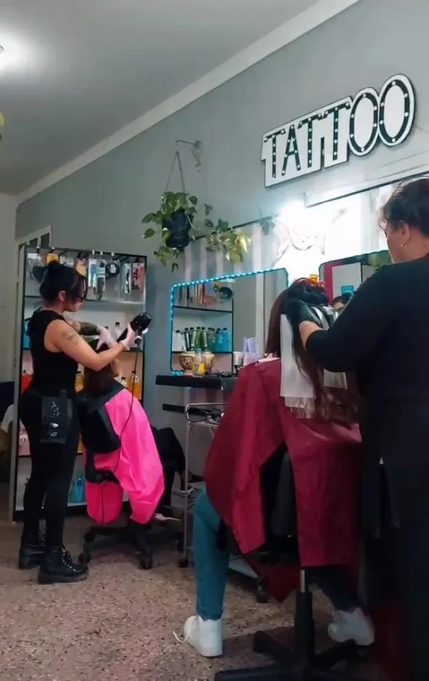 Atiende exclusivamente a jubilados los días miércoles de 15 a 19 horas.  