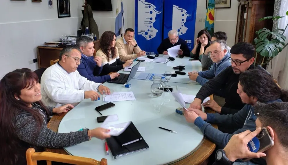 Un avance en el diálogo entre el municipio y los representantes gremiales.