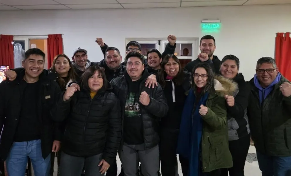  La propuesta busca estabilidad laboral para los municipales y una gestión más eficiente.