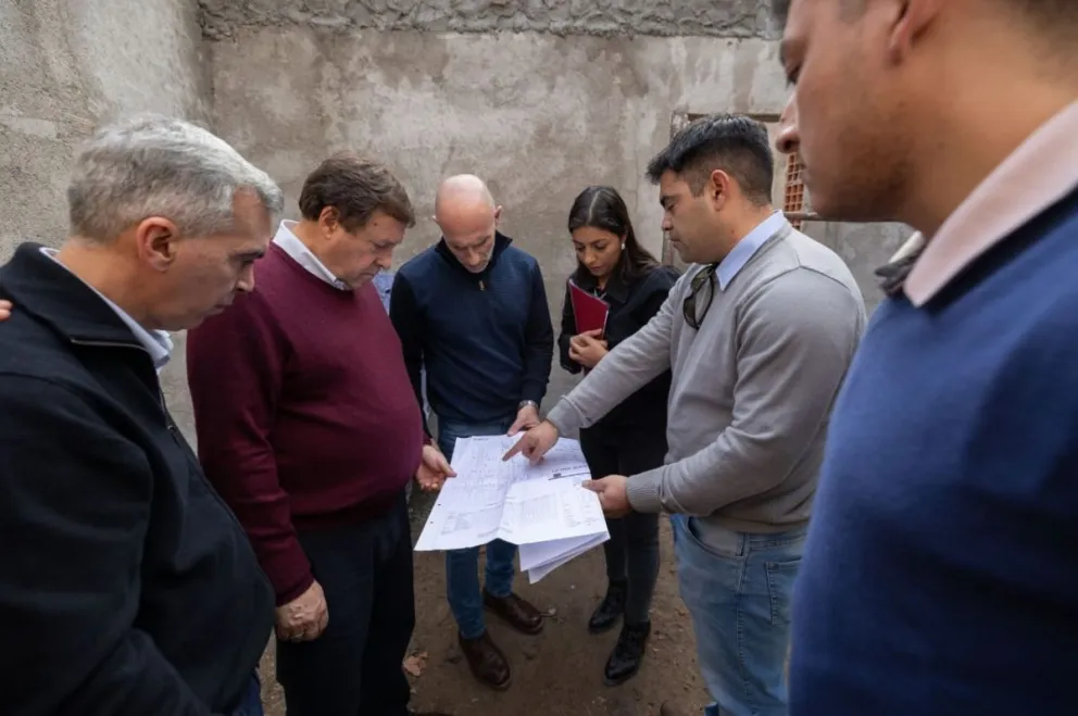El gobernador Weretilneck y el ministro Echarren recorrieron varias localidades.