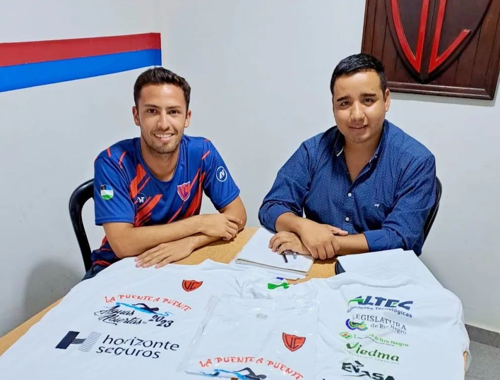 Agustín Gutiérrez y el presidente saliente Darío Cárdenas. Foto Facebook. 