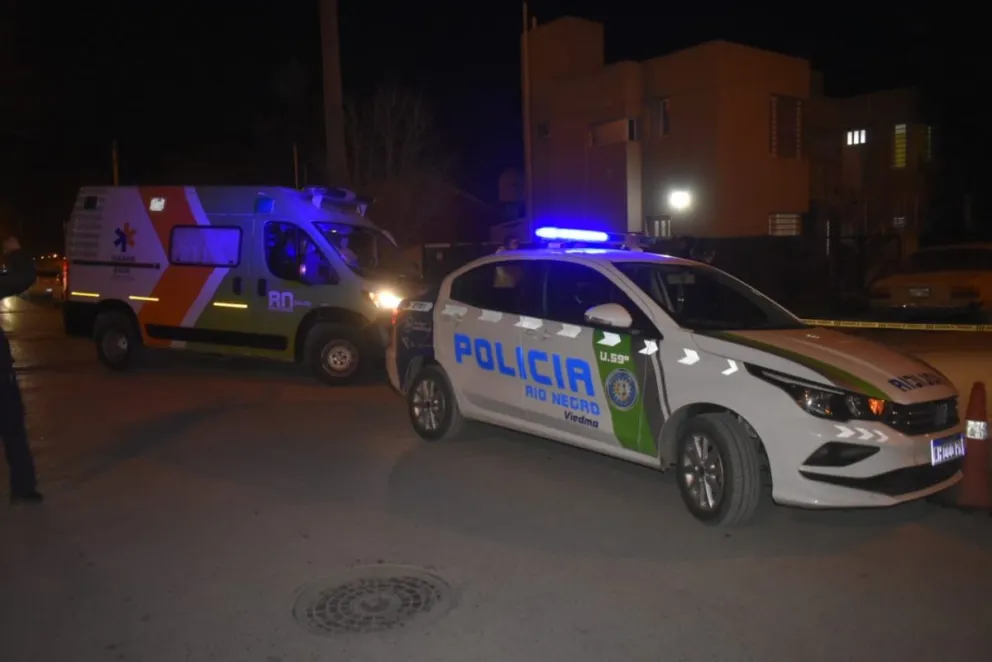 Amplio despliegue policial en calle Gasquet, anoche.