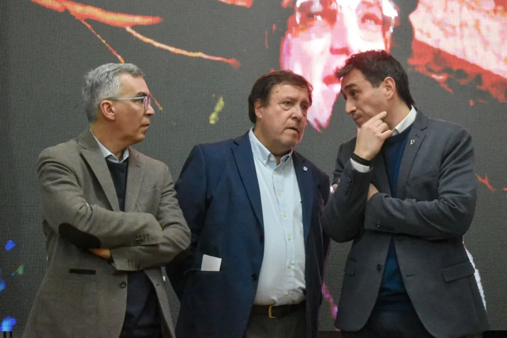 Acto de anuncio de obras en el Salón Gris de la Casa de Gobierno.