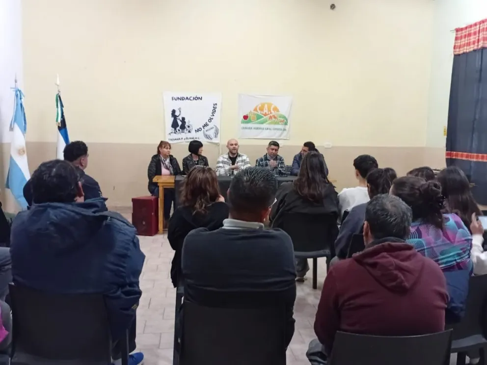 Firmaron Rodrigo Fuentes y Daniel Vázquez.