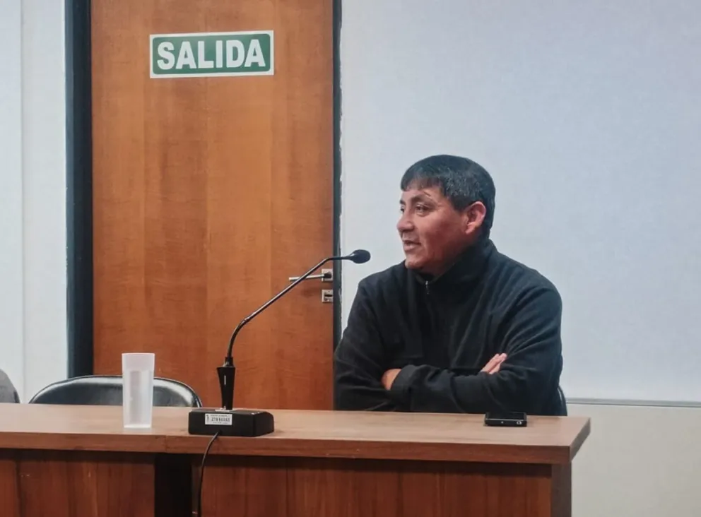 El imputado, liviano de cuerpo, reconoció su complicidad. Foto NoticiasNet. 