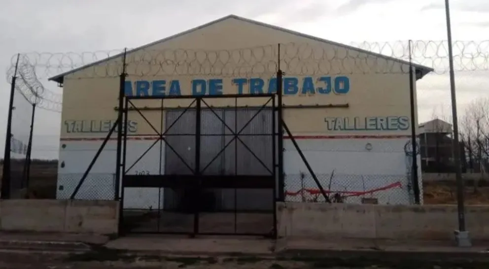 El beneficiado posee una condena por abigeato y portación de armas. Foto Archivo. 