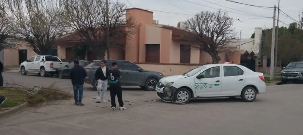 Así quedaron los vehículos involucrados luego del incidente vial. 