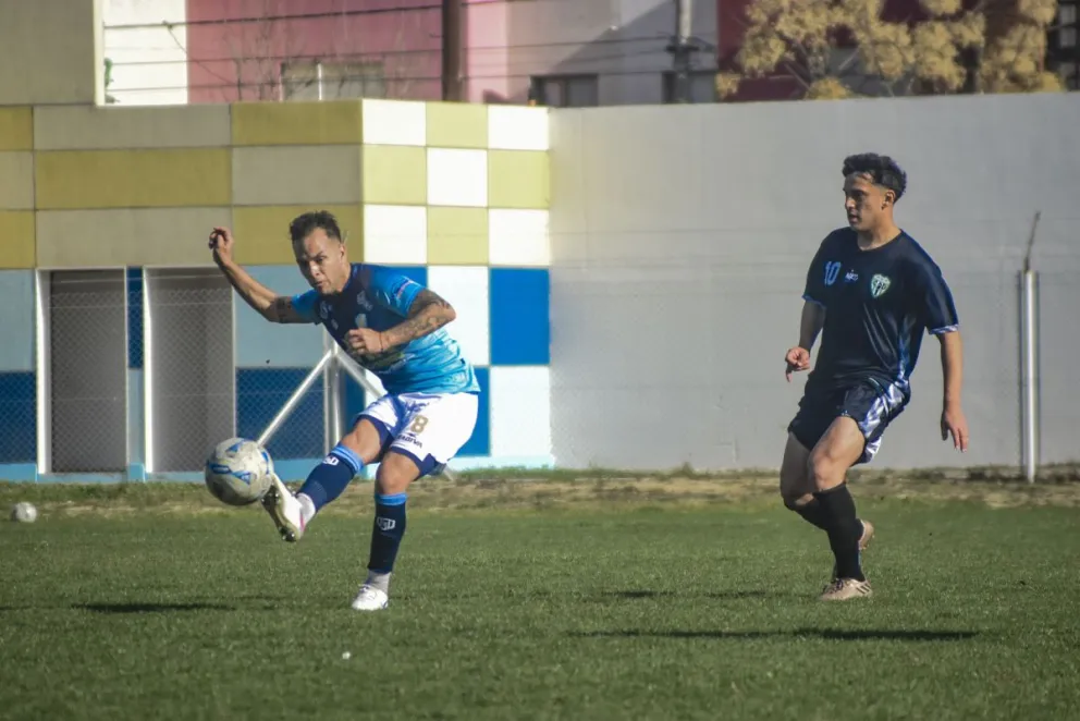 Triunfos de Sol de Mayo y Jorge Newbery en la tarde de jueves. Fotos: Vanesa Schwemmler para NoticiasNet.