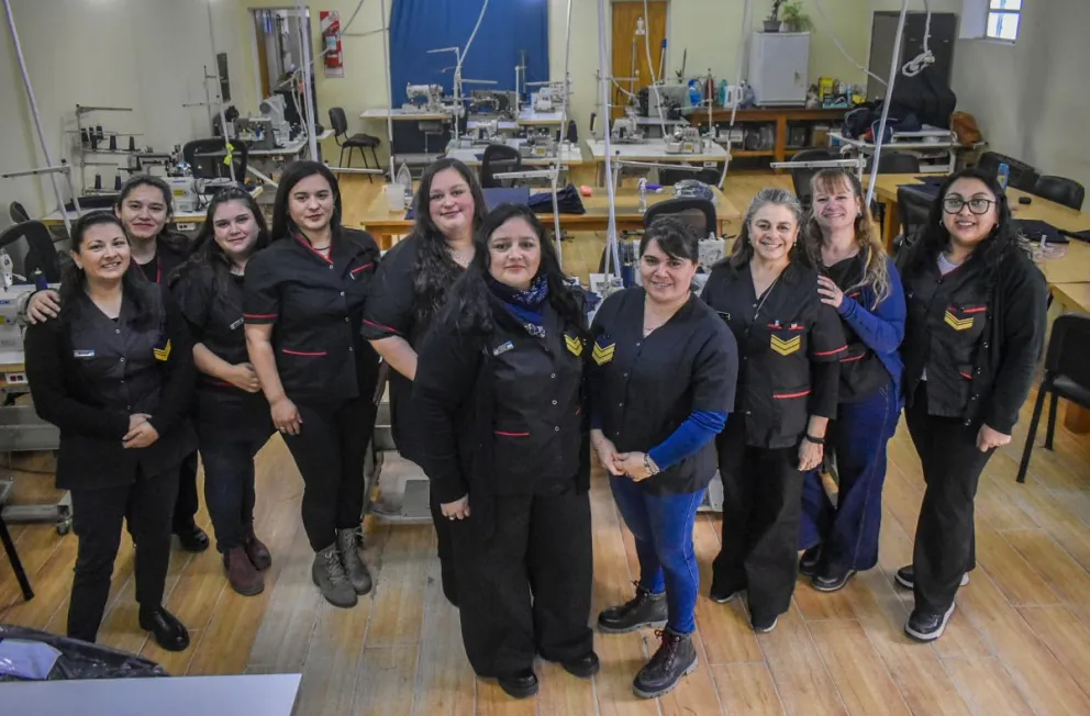 El trabajo de las costureras. Fotos Vanesa Schwemmler para NoticiasNet.