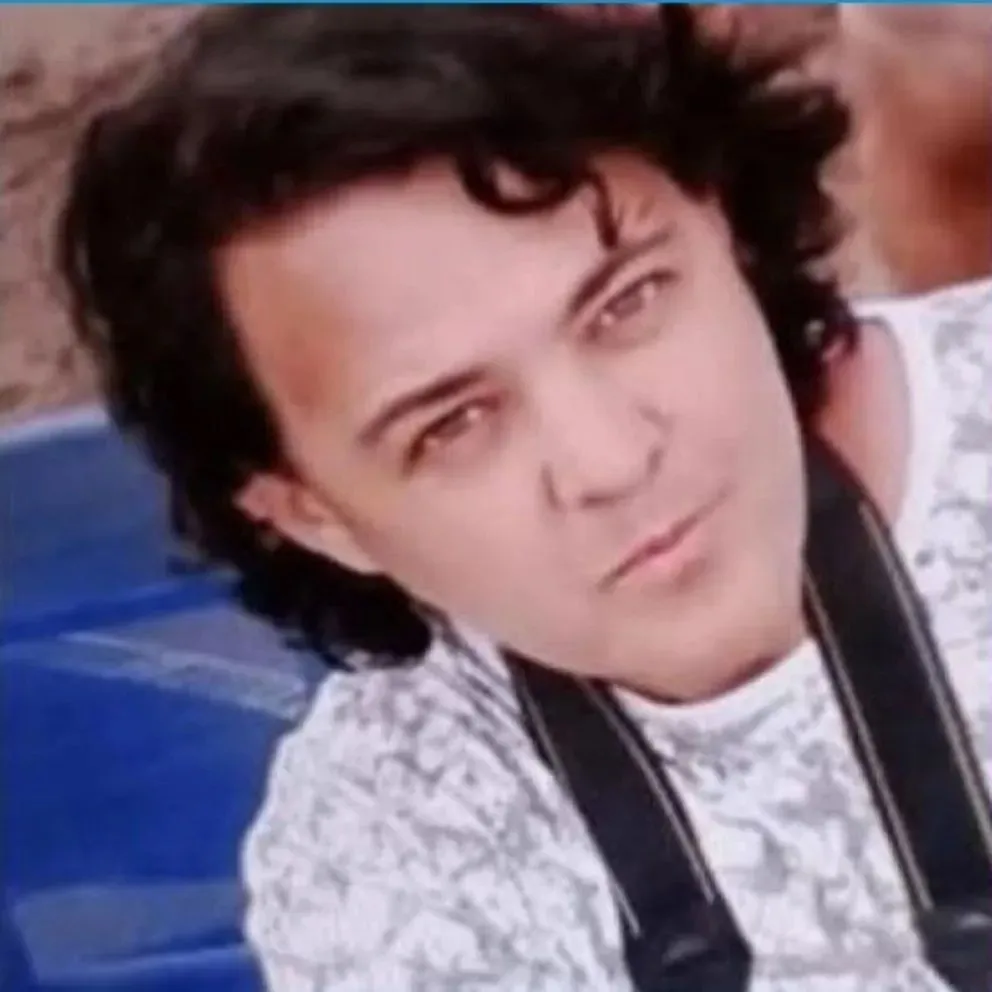 Pablo Raúl López, de 53 años, un fotógrafo muy conocido en la región, es buscado por la Policía Foto (Poder Judicial)
