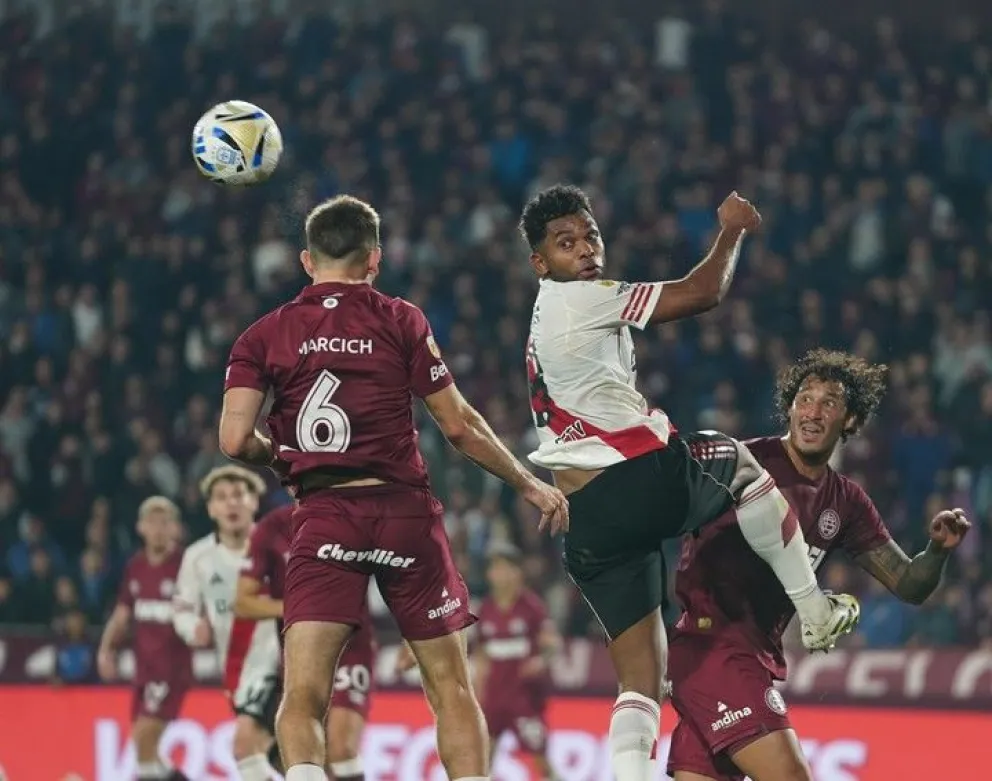 Partido por la sexta fecha del Torneo Clausura.