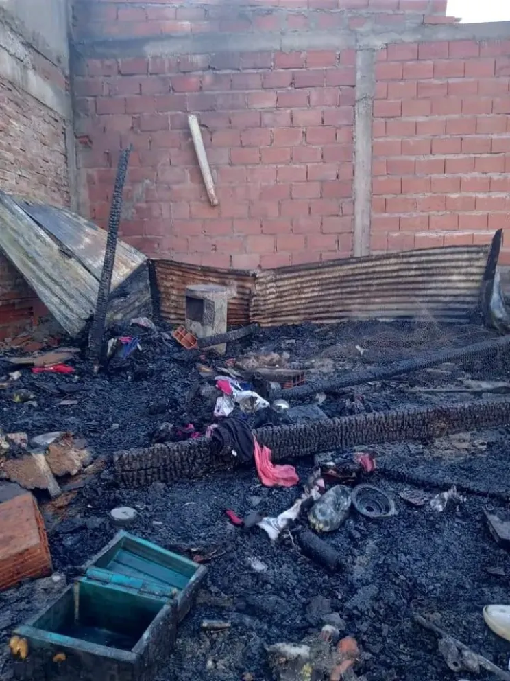 Feroz incendio en una vivienda del barrio El Progreso. 