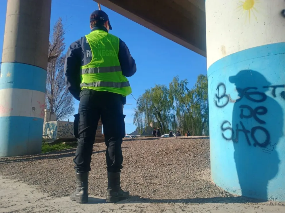 Rastrillajes de búsqueda de Cristian Leonardo Procoppo en Viedma. Fotos Vanesa Schwemmler / NoticiasNet. 