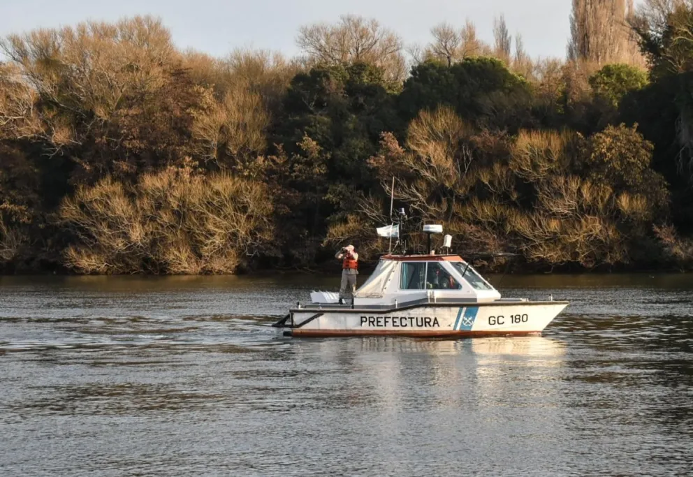 Búsqueda activa de Cristian Leonardo Procoppo, desaparecido en Viedma y visto por última vez en el río. 
