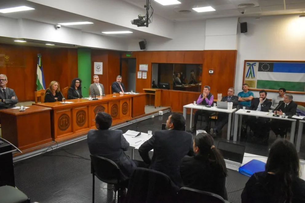 Presidió el máximo órgano judicial en una extensa audiencia.