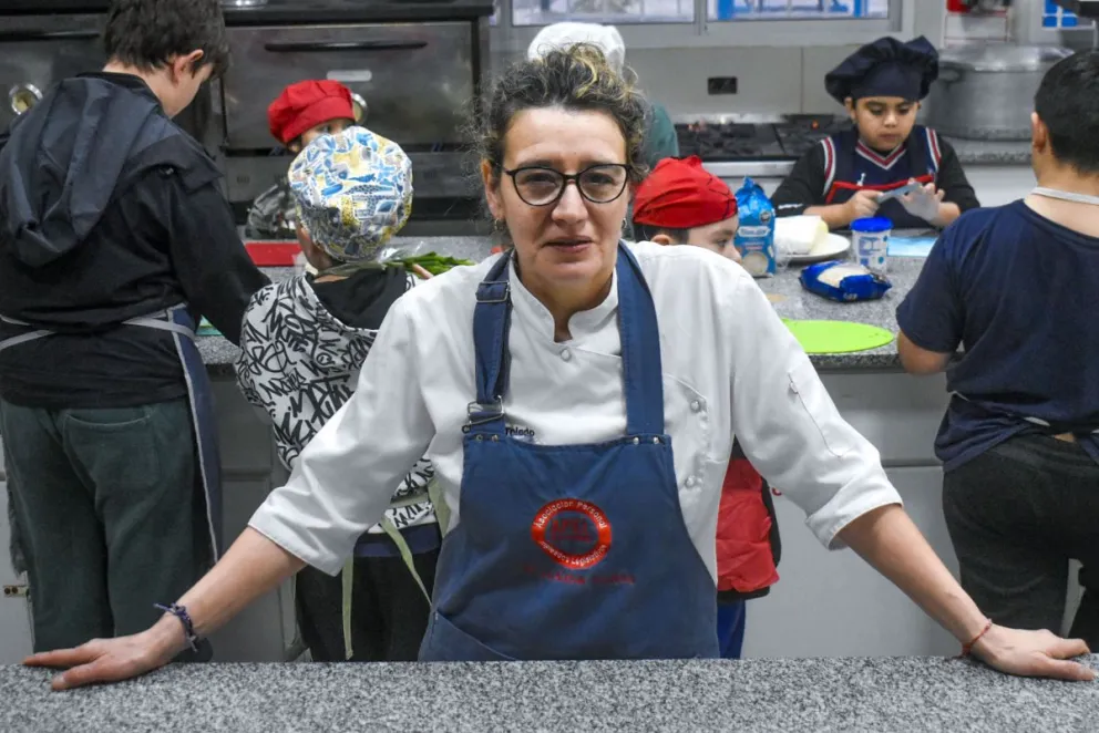 Claudia Toledo en una de sus clases  (Fotos: Vanesa Schwemmler). 