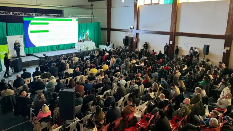 La segunda audiencia pública, al igual que la primera, se realizará desde las 9, en el Gimnasio Municipal de San Antonio Este, ubicado en la intersección de Primeros Pobladores y Luis Piedrabuena.