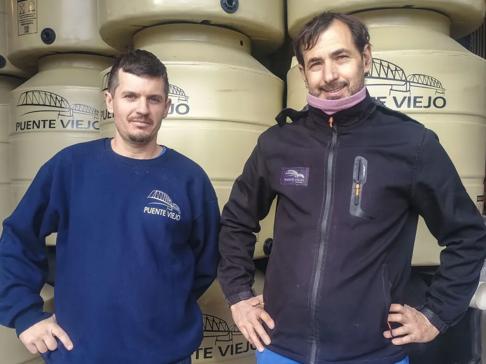 Horacio Hipperdinger y Nelson Rosello, de Puente Viejo Plásticos (Foto: Vanesa Schwemmler)