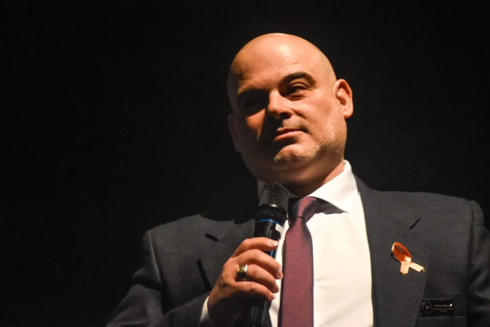 Congreso de Suicidología en Viedma con el Centro Cultural lleno. Fotos Vanesa Schwemmler / NoticiasNet. 