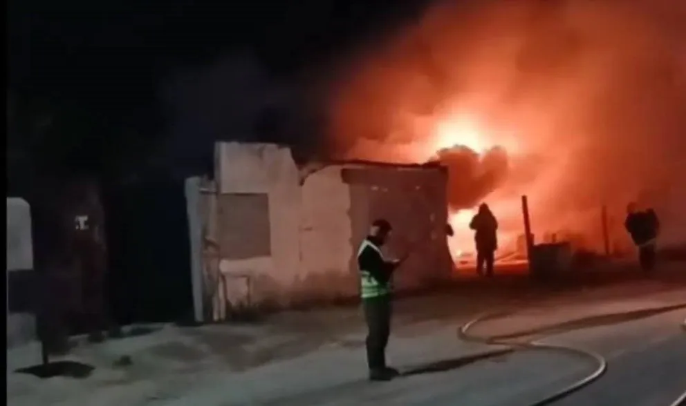 Personal de Criminalística trabajó en el lugar del hecho (foto gentileza Pablo Zeta). 