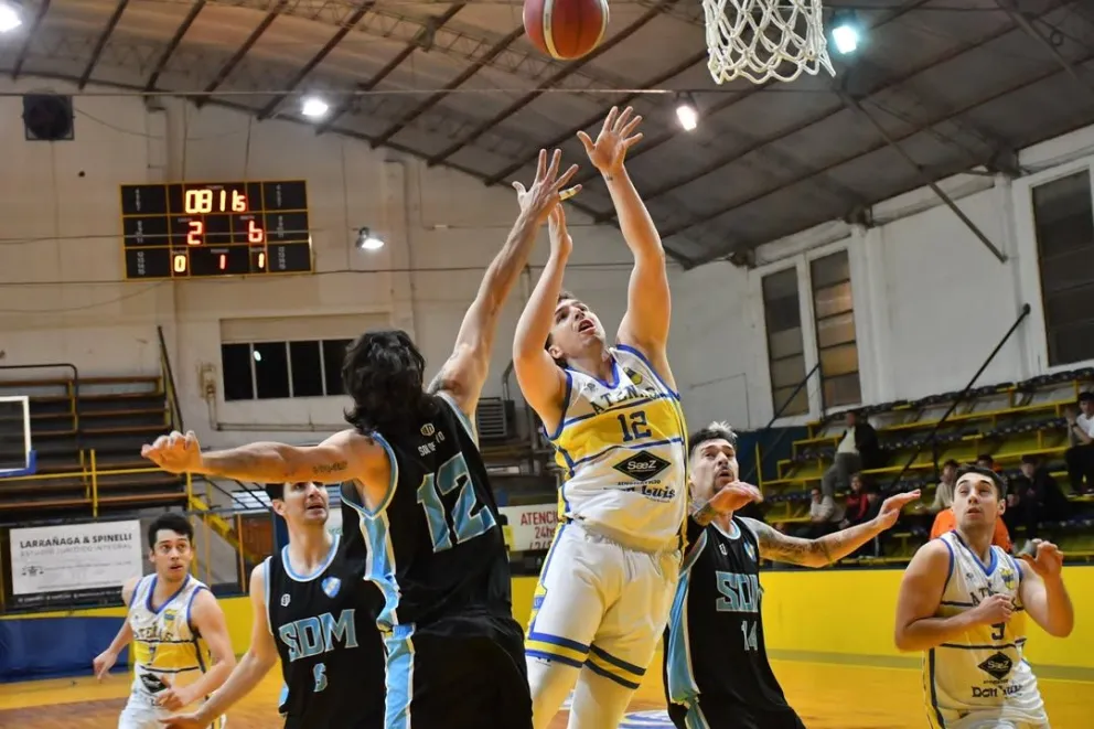 Triunfo albiceleste en Patagones. Fotos: prensa Atenas. 