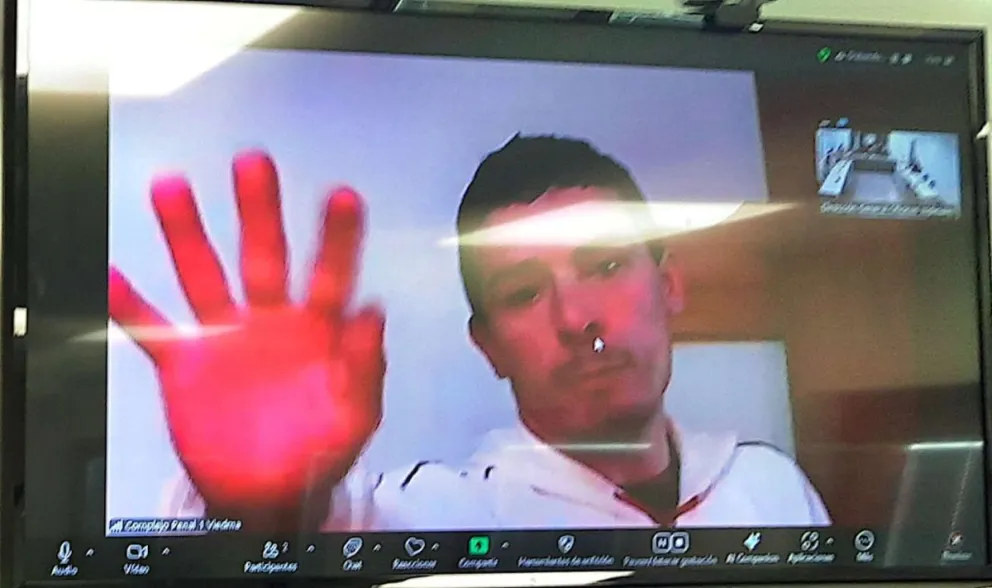 Isaías Veloso vía Zoom desde el Penal 1 de Viedma. Fotos NoticiasNet. 
