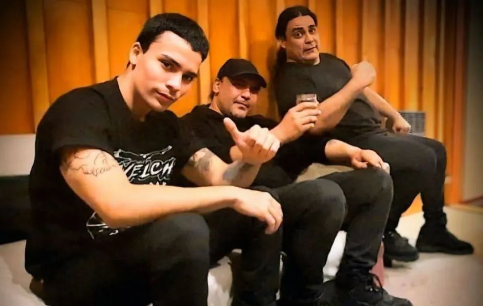 La banda de metal pesado Chewelche se presentará en Viedma este sábado.