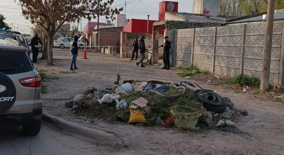 Importante operativo de la Policía Federal en Viedma. 
