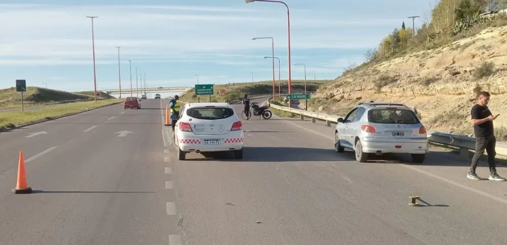 El tránsito debió ser interrumpido para atender al accidentado. 