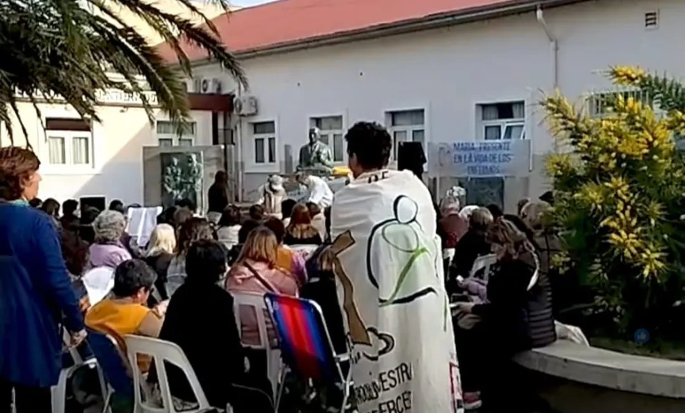 Se destaca la colaboración de un grupo de misioneros llegados desde La Matanza.