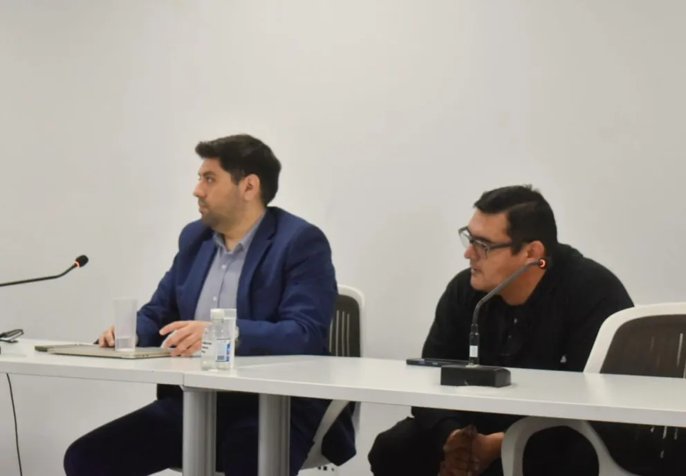 El abogado Santiago Guenumil y David Lavezzo. Fotos NoticiasNet. 