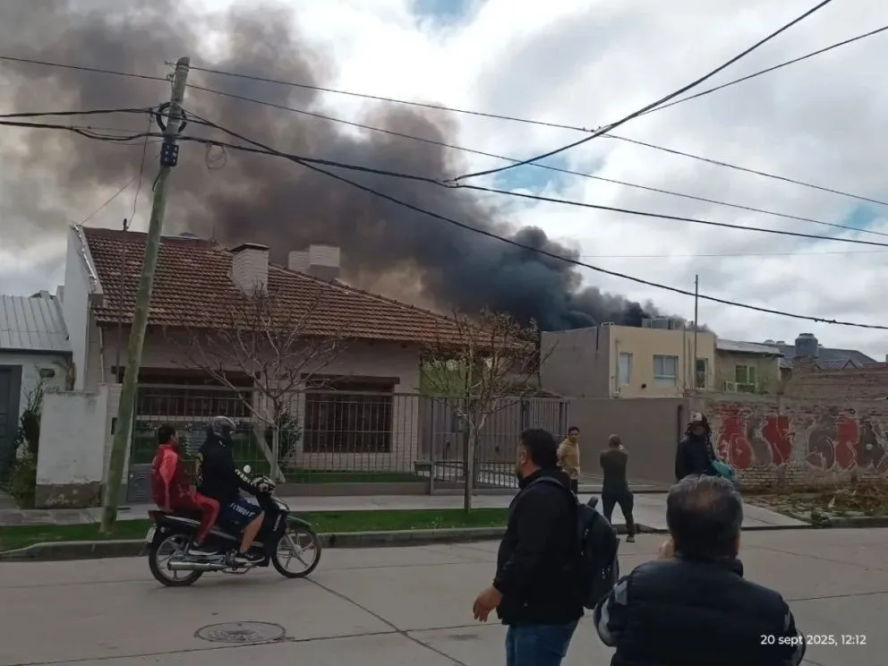 Un corresponsal de ANR en el lugar informó que hubo varias detonaciones. Foto (ANR)

