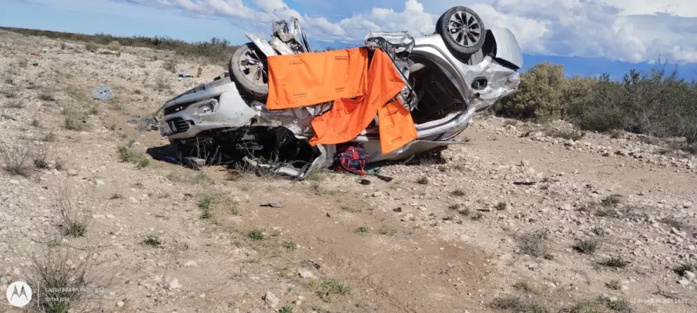 Estado en que quedó el Onix, Foto gentileza Informativo Hoy/SAO.