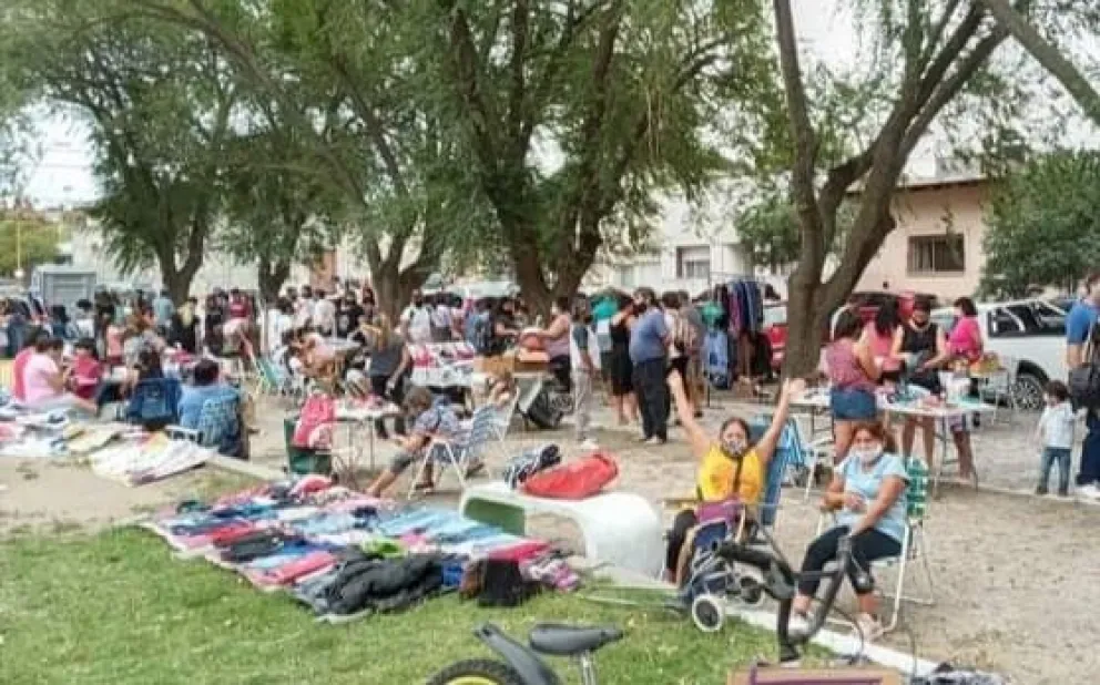 La jornada de feria estuvo marcada por la solidaridad. 