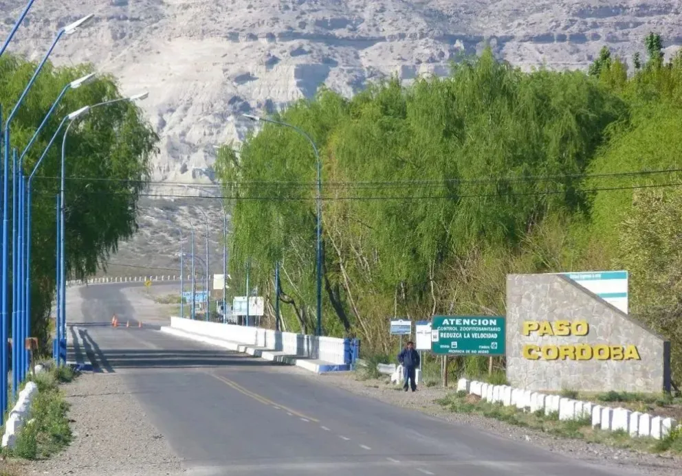 El hecho ocurrió el 5 de mayo pasado en inmediaciones de la avícola de Paso Córdoba, cuando la mujer empujó a la pequeña hacia la banquina de la Ruta Provincial 6 . Foto (ANR)